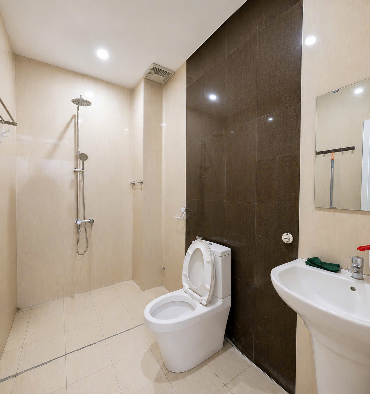 Kiệt ô tô, đường Tống Phước Phổ, thuận tiện di chuyển
