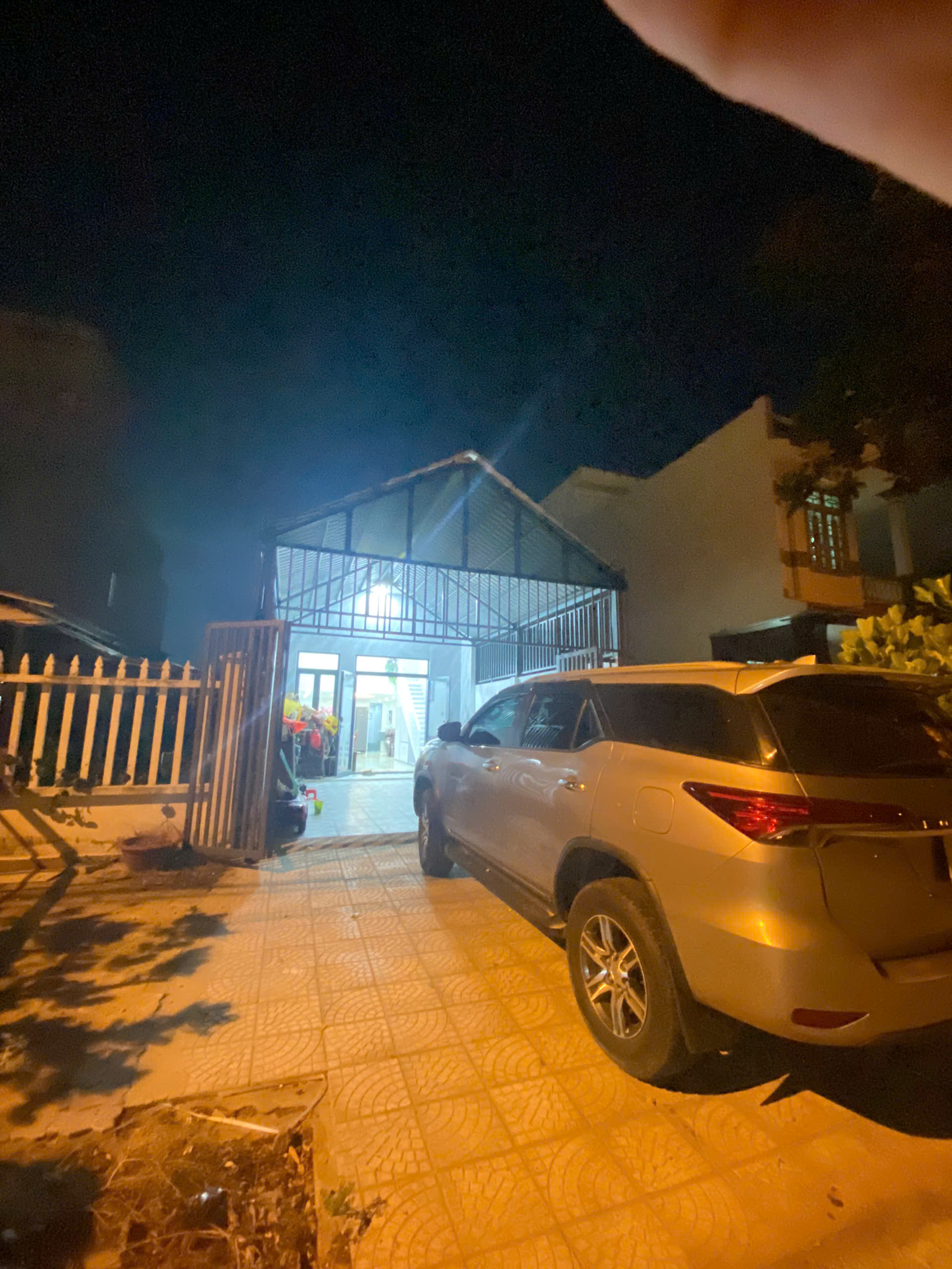 Cách biển Tân Trà chỉ 200m, khu yên tĩnh, dân cư văn minh
