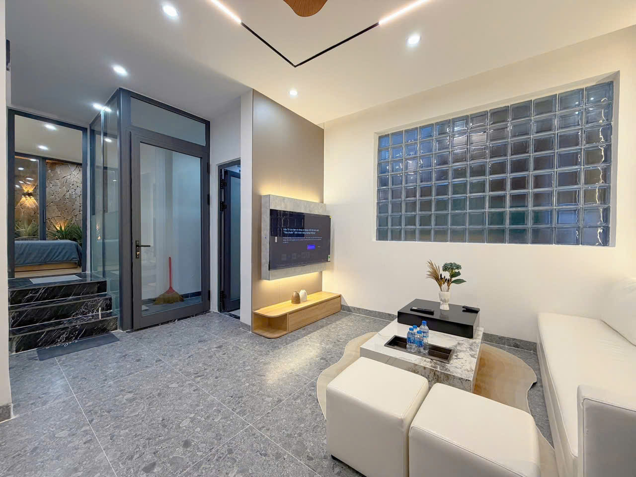 NHÀ ĐẸP LÊ DUẨN – 2 TẦNG – 2 MẶT KIỆT GẦN ĐƯỜNG | FULL NỘI THẤT MỚI 100%
