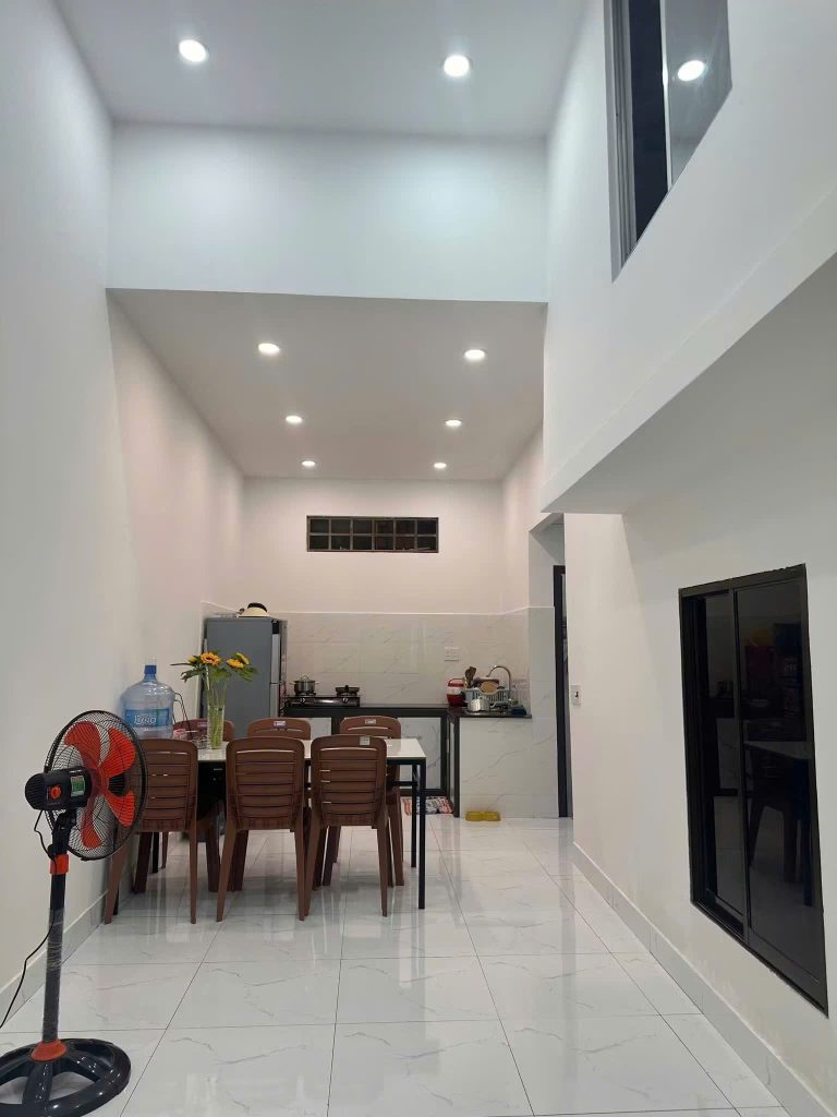 Cho thuê nhà gác lưng nguyên căn kiệt 2 ô tô lớn đường BÙI TÁ HÁN , Vào kiệt 100m – Đang cập nhật - ảnh 1